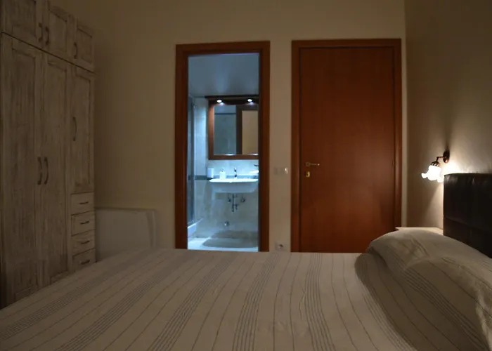 E Casa Al Castello Bed & Breakfast 4*