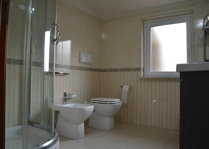 E Casa Al Castello Bed & Breakfast 4*