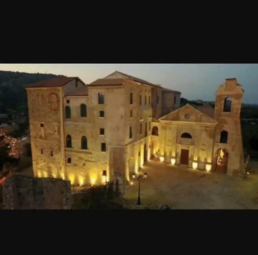 E Casa Al Castello 4*