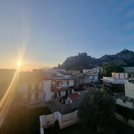 E Casa Al Castello Alojamento de Acomodação e Pequeno-almoço Roccella Ionica