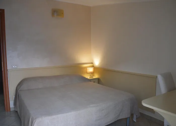 E Casa Al Castello فندق مبيت وإفطار