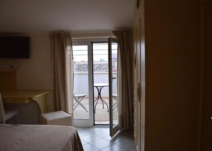 فندق مبيت وإفطار E Casa Al Castello 4*